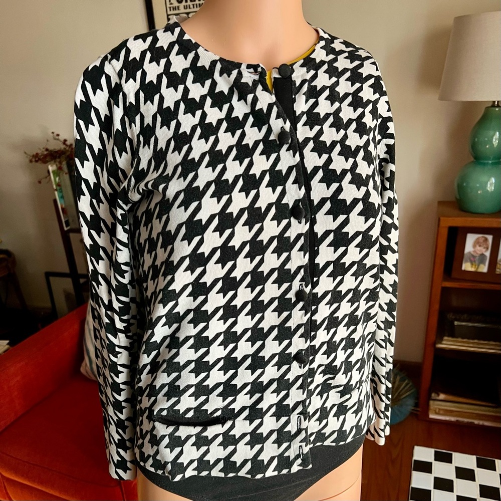 Vintage Black and White Houndstooth Cardigan - Picture 2 of 7